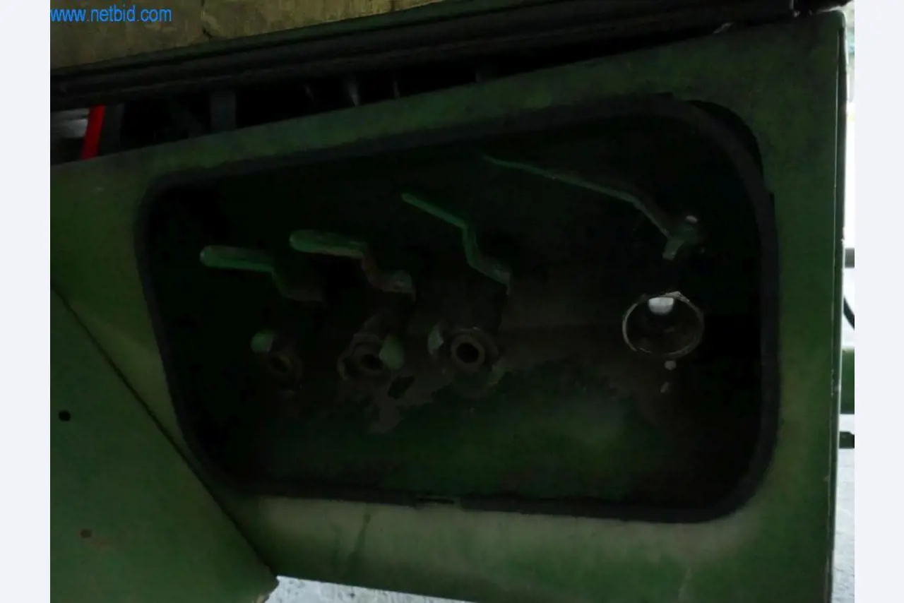 Maszyny budowlane, akcesoria budowlane, rusztowania, belki szalunkowe, podpory, maszyny i pojazdy do obróbki metalu-4