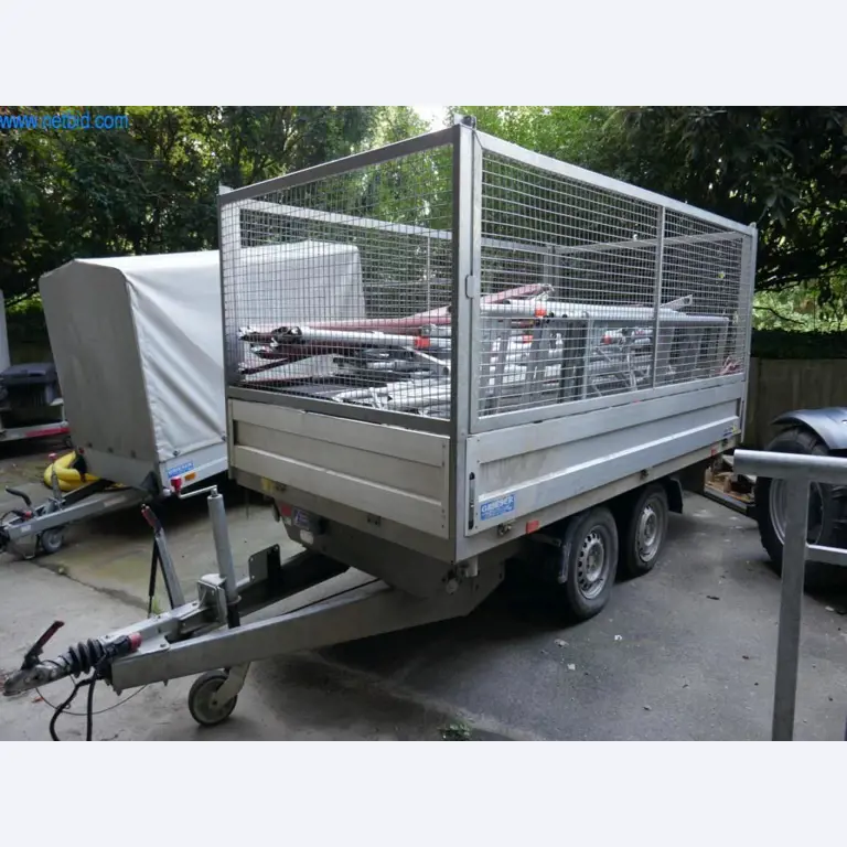 Stavební stroje, stavební příslušenství, lešení, bednicí nosníky, podpěry, kovoobráběcí stroje a vozidla-2