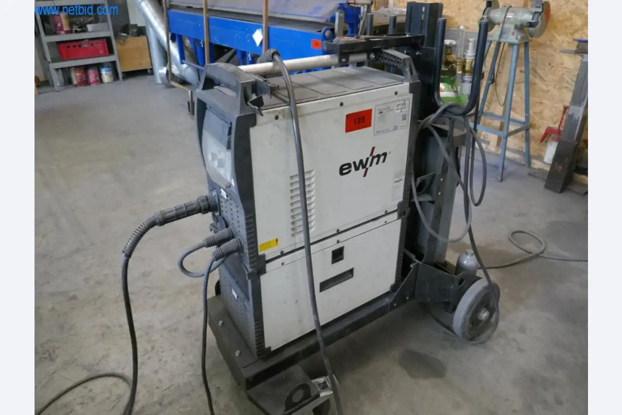 Maszyny budowlane, akcesoria budowlane, rusztowania, belki szalunkowe, podpory, maszyny i pojazdy do obróbki metalu-1