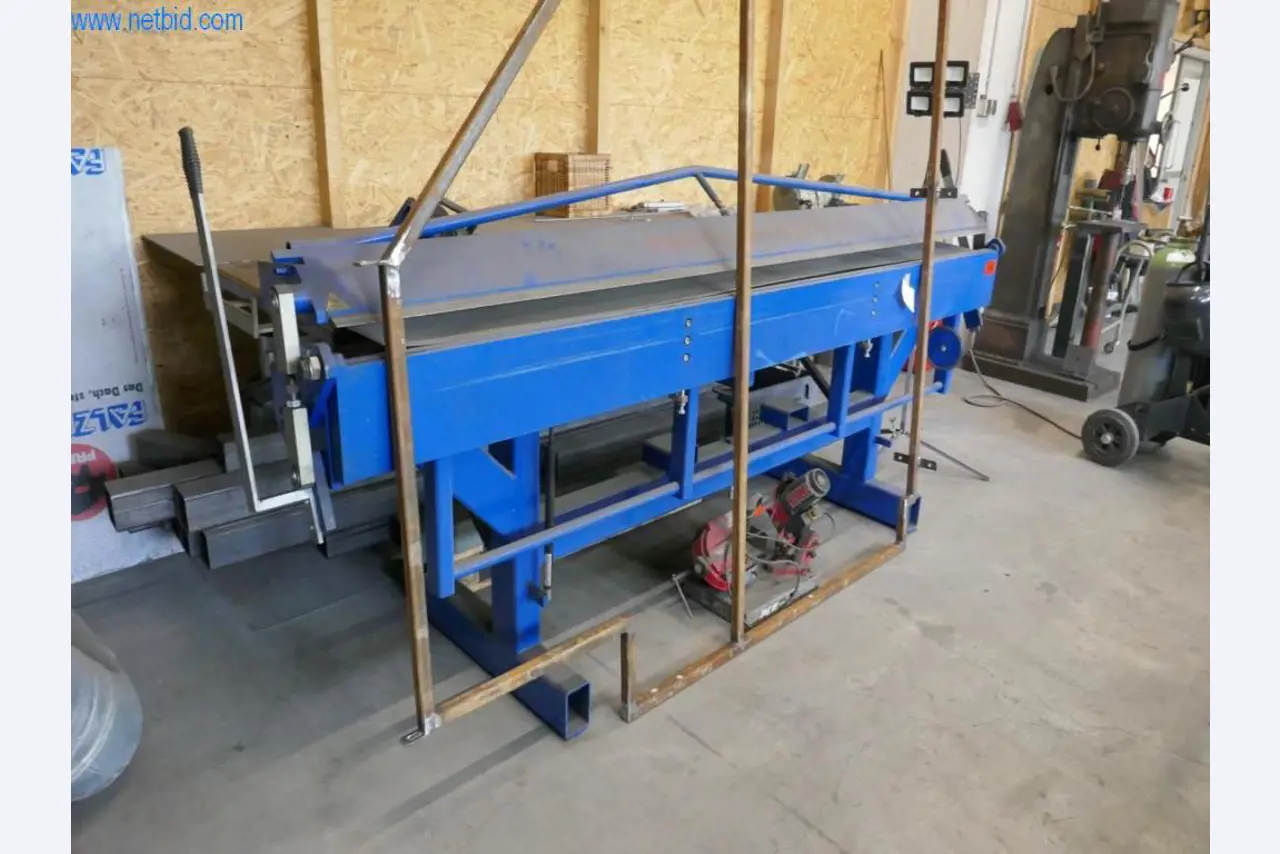 Maszyny budowlane, akcesoria budowlane, rusztowania, belki szalunkowe, podpory, maszyny i pojazdy do obróbki metalu-2