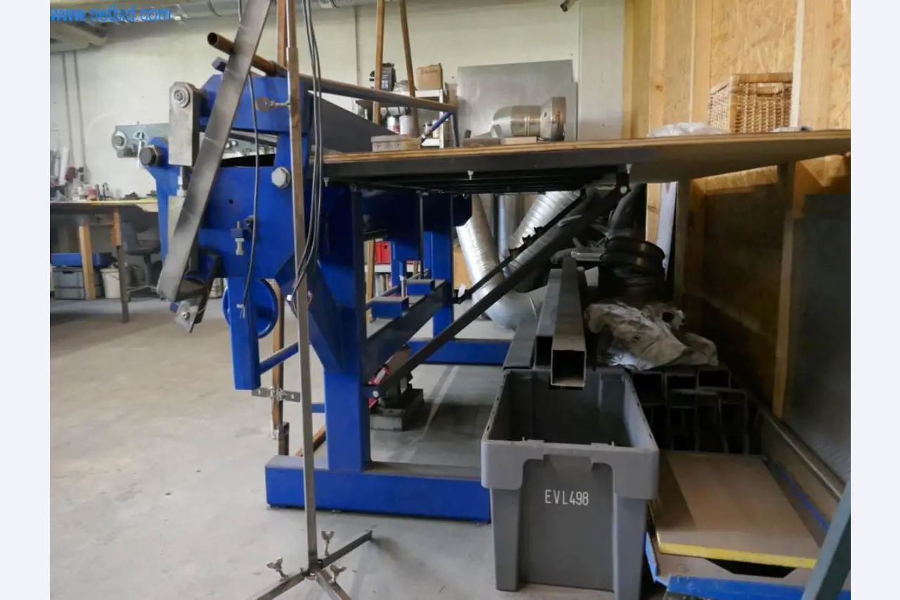 Maszyny budowlane, akcesoria budowlane, rusztowania, belki szalunkowe, podpory, maszyny i pojazdy do obróbki metalu-3