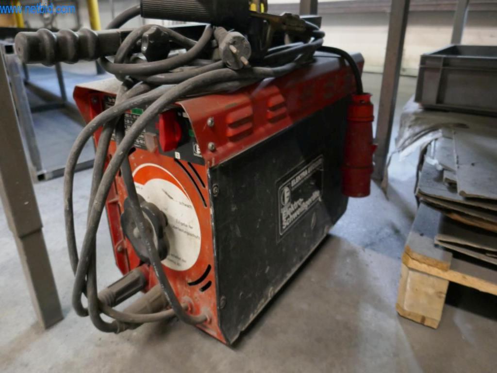 Maszyny budowlane, akcesoria budowlane, rusztowania, belki szalunkowe, podpory, maszyny i pojazdy do obróbki metalu-3