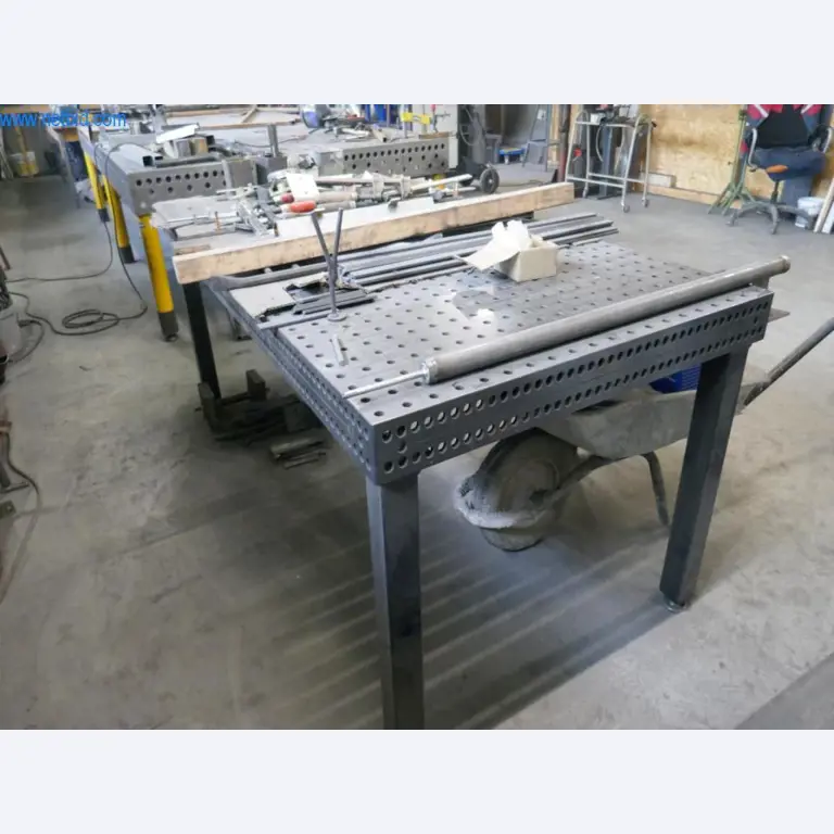 Maszyny budowlane, akcesoria budowlane, rusztowania, belki szalunkowe, podpory, maszyny i pojazdy do obróbki metalu-2