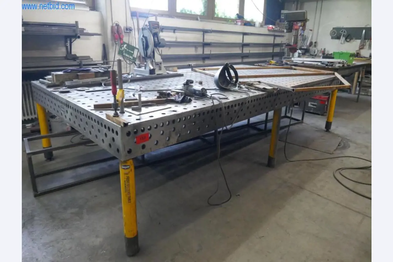 Maszyny budowlane, akcesoria budowlane, rusztowania, belki szalunkowe, podpory, maszyny i pojazdy do obróbki metalu-1