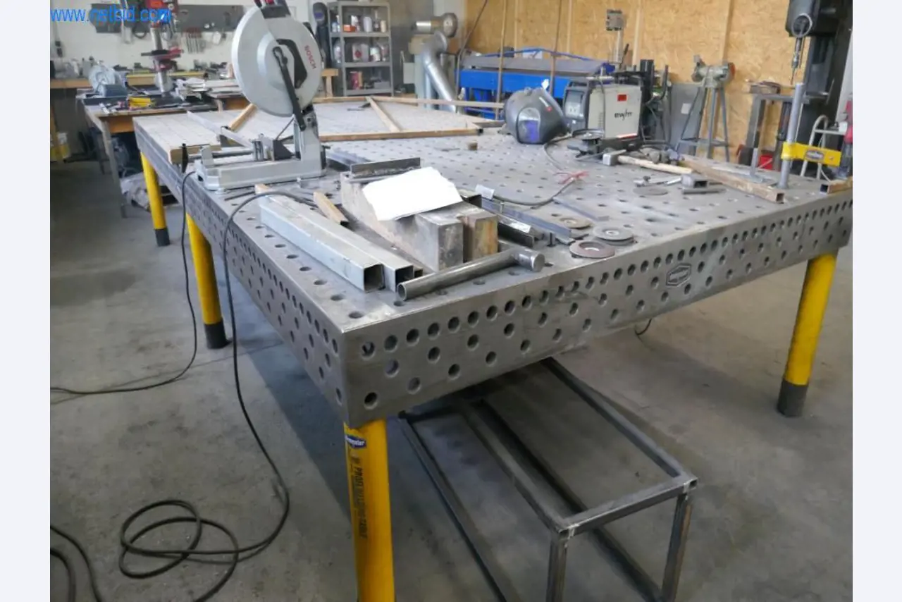 Maszyny budowlane, akcesoria budowlane, rusztowania, belki szalunkowe, podpory, maszyny i pojazdy do obróbki metalu-3