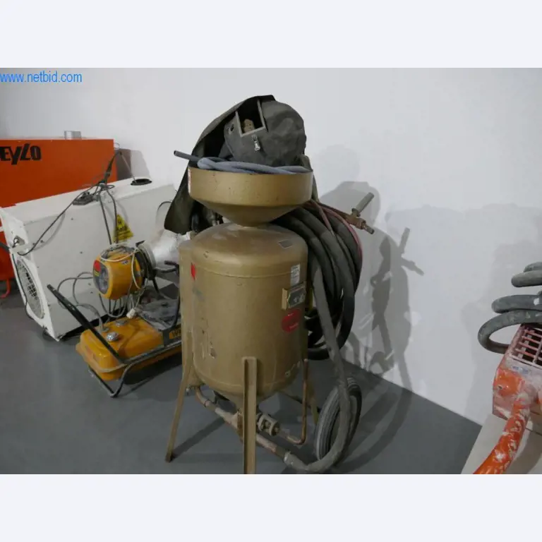 Baumaschinen, Bauzubehör, Gerüste, Schalungsträger, Stützen, metallverarbeitende Maschinen und Fahrzeuge-2