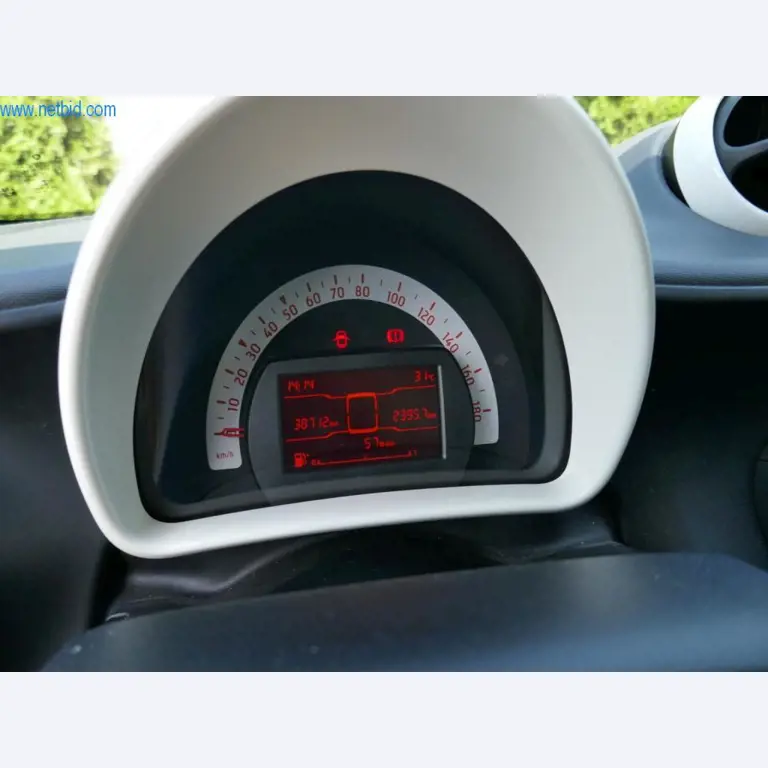 Maszyny budowlane, akcesoria budowlane, rusztowania, belki szalunkowe, podpory, maszyny i pojazdy do obróbki metalu-6