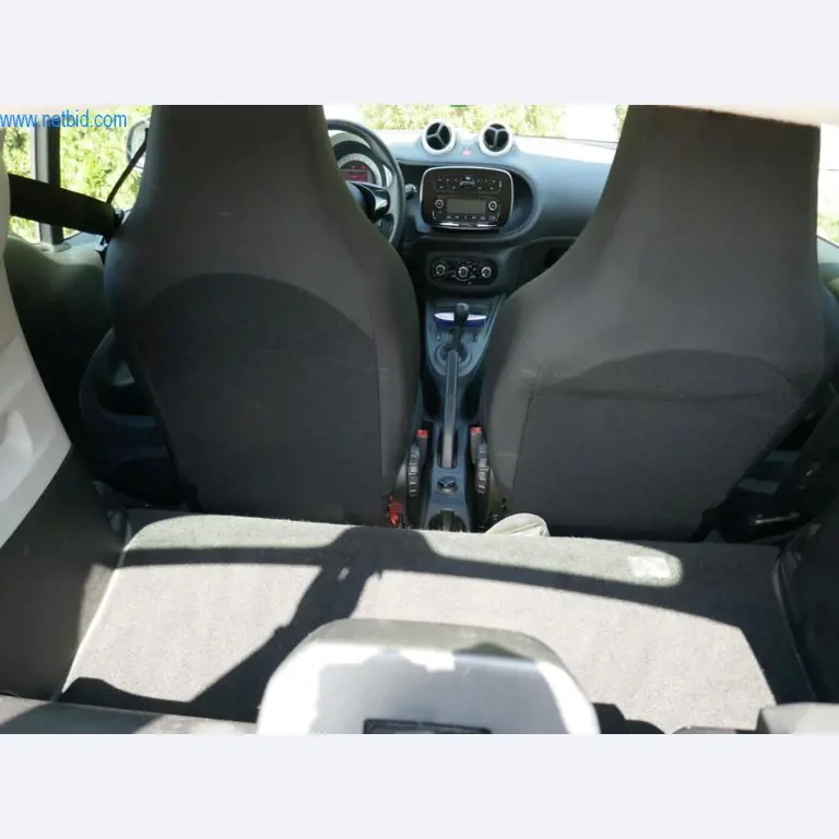 Maszyny budowlane, akcesoria budowlane, rusztowania, belki szalunkowe, podpory, maszyny i pojazdy do obróbki metalu-8