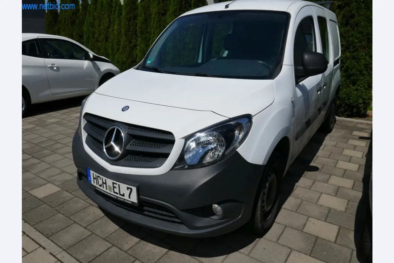 Maszyny budowlane, akcesoria budowlane, rusztowania, belki szalunkowe, podpory, maszyny i pojazdy do obróbki metalu-1