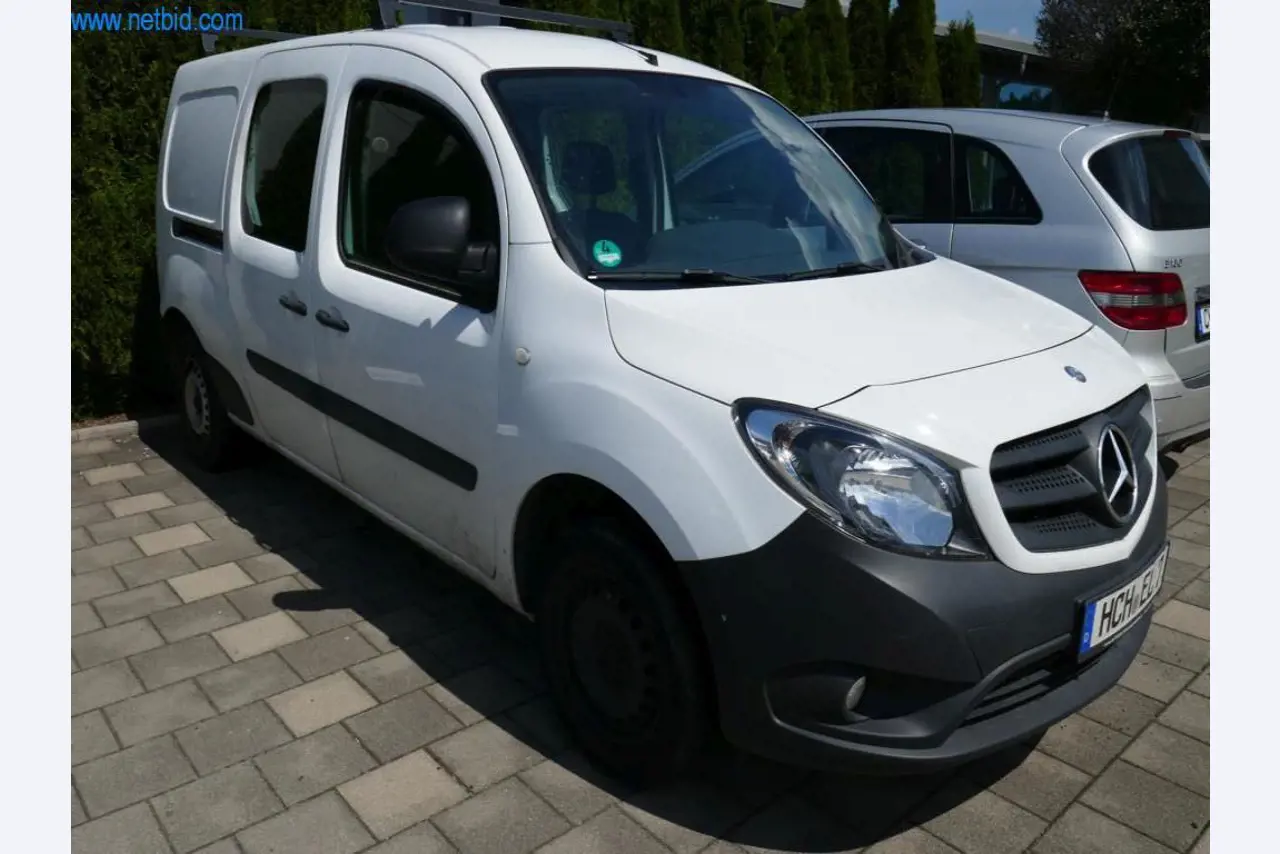 Maszyny budowlane, akcesoria budowlane, rusztowania, belki szalunkowe, podpory, maszyny i pojazdy do obróbki metalu-2