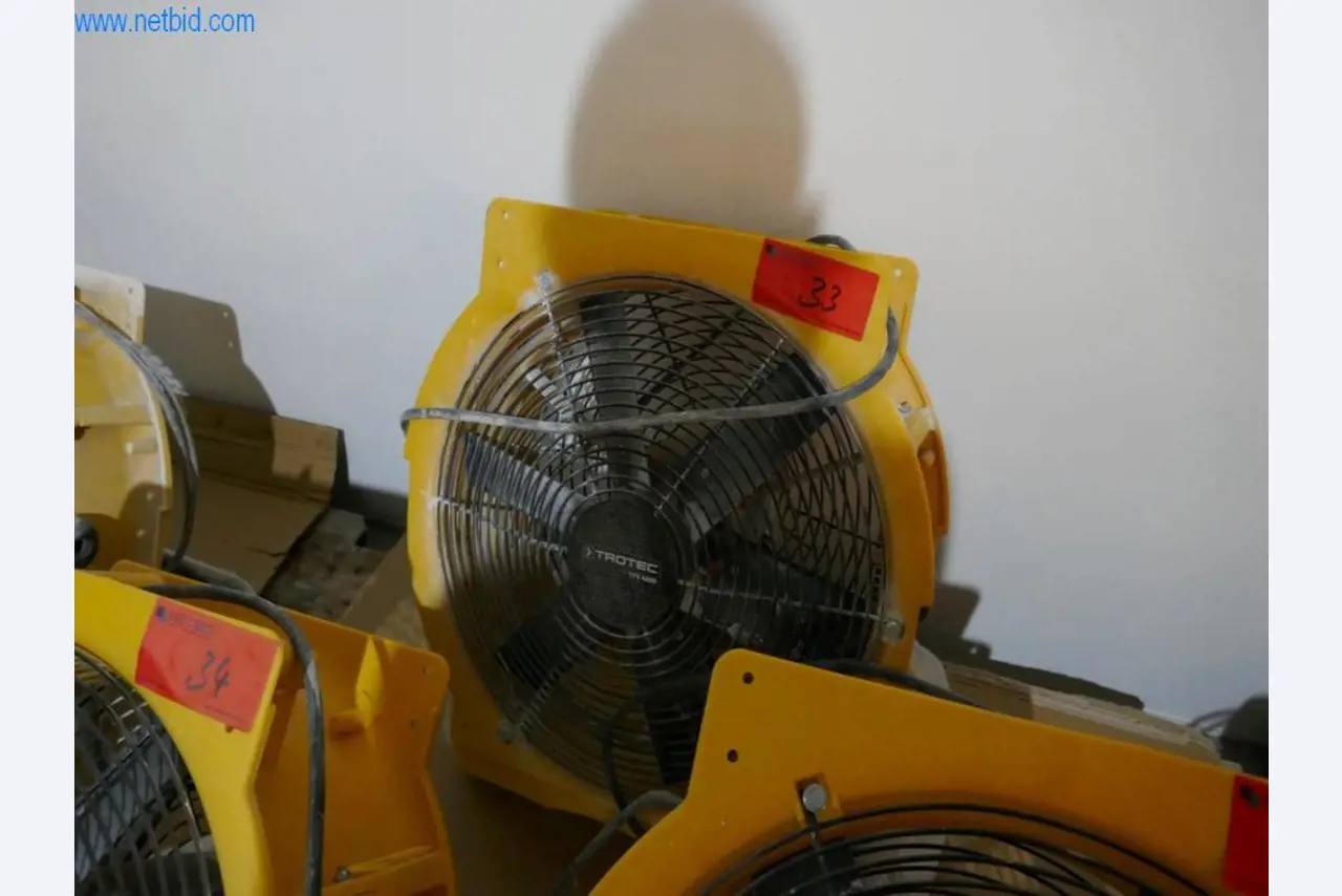 Baumaschinen, Bauzubehör, Gerüste, Schalungsträger, Stützen, metallverarbeitende Maschinen und Fahrzeuge-1