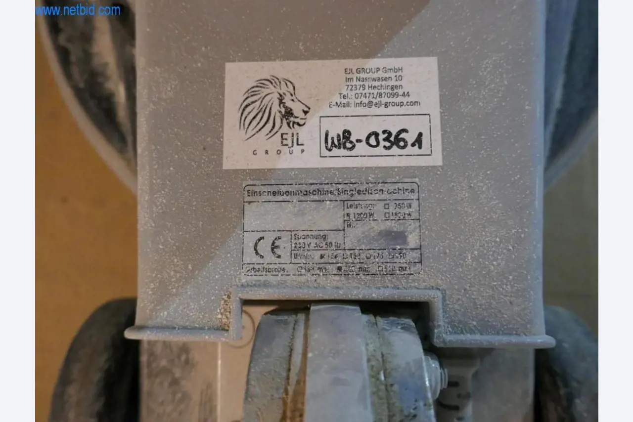 Baumaschinen, Bauzubehör, Gerüste, Schalungsträger, Stützen, metallverarbeitende Maschinen und Fahrzeuge-3