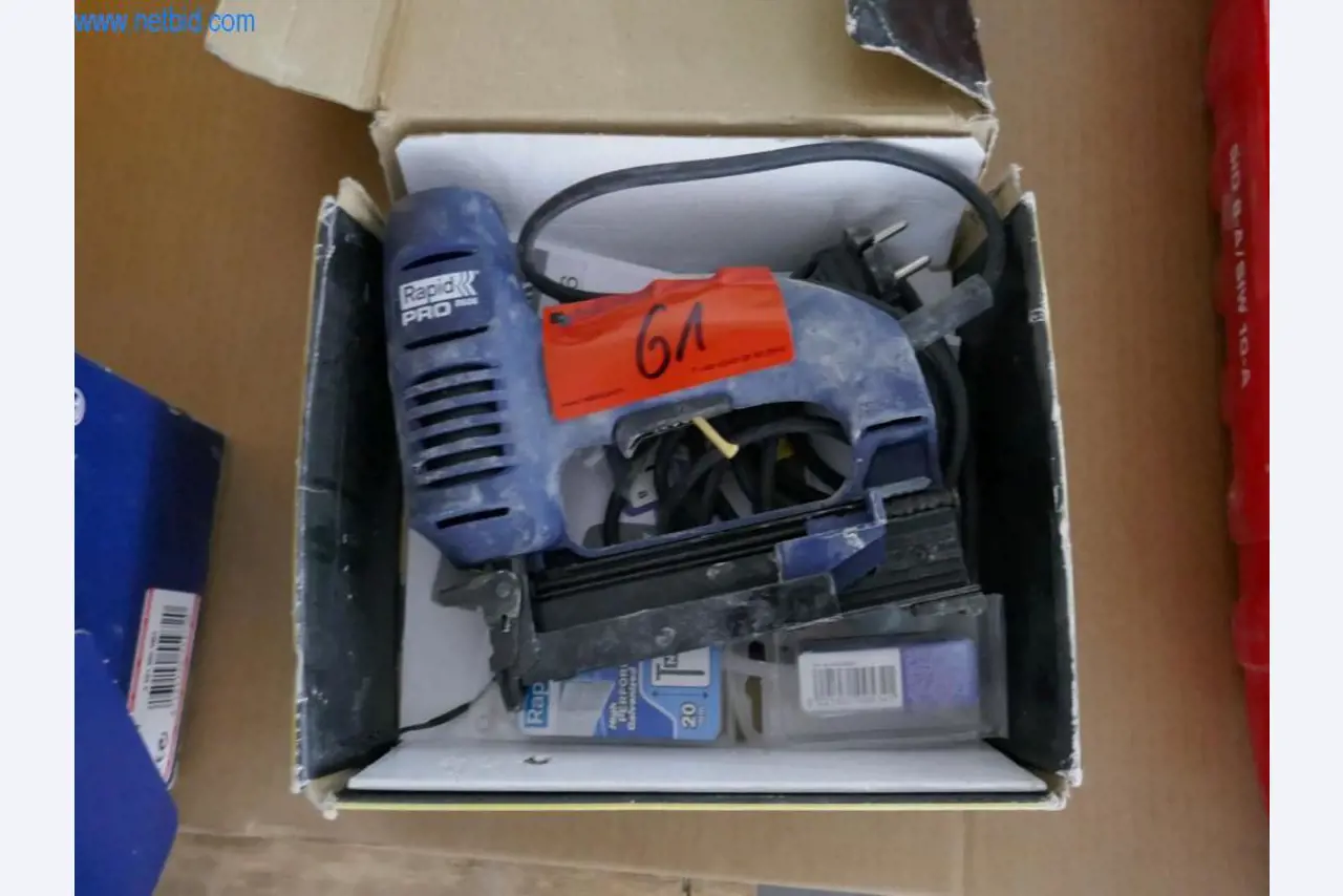 Bouwmachines, bouwaccessoires, steigers, bekistingsbalken, dragers, metaalbewerkingsmachines en -voertuigen-1