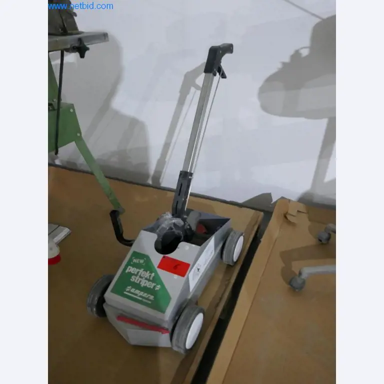 Baumaschinen, Bauzubehör, Gerüste, Schalungsträger, Stützen, metallverarbeitende Maschinen und Fahrzeuge-1