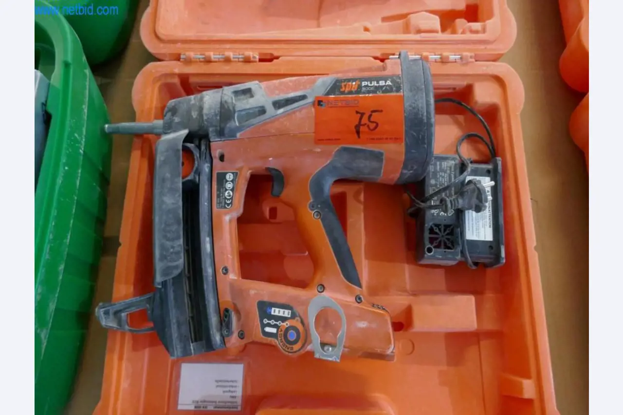 Maquinaria de construcción, accesorios de construcción, andamios, vigas de encofrado, soportes, maquinaria y vehículos para la metalurgia-1