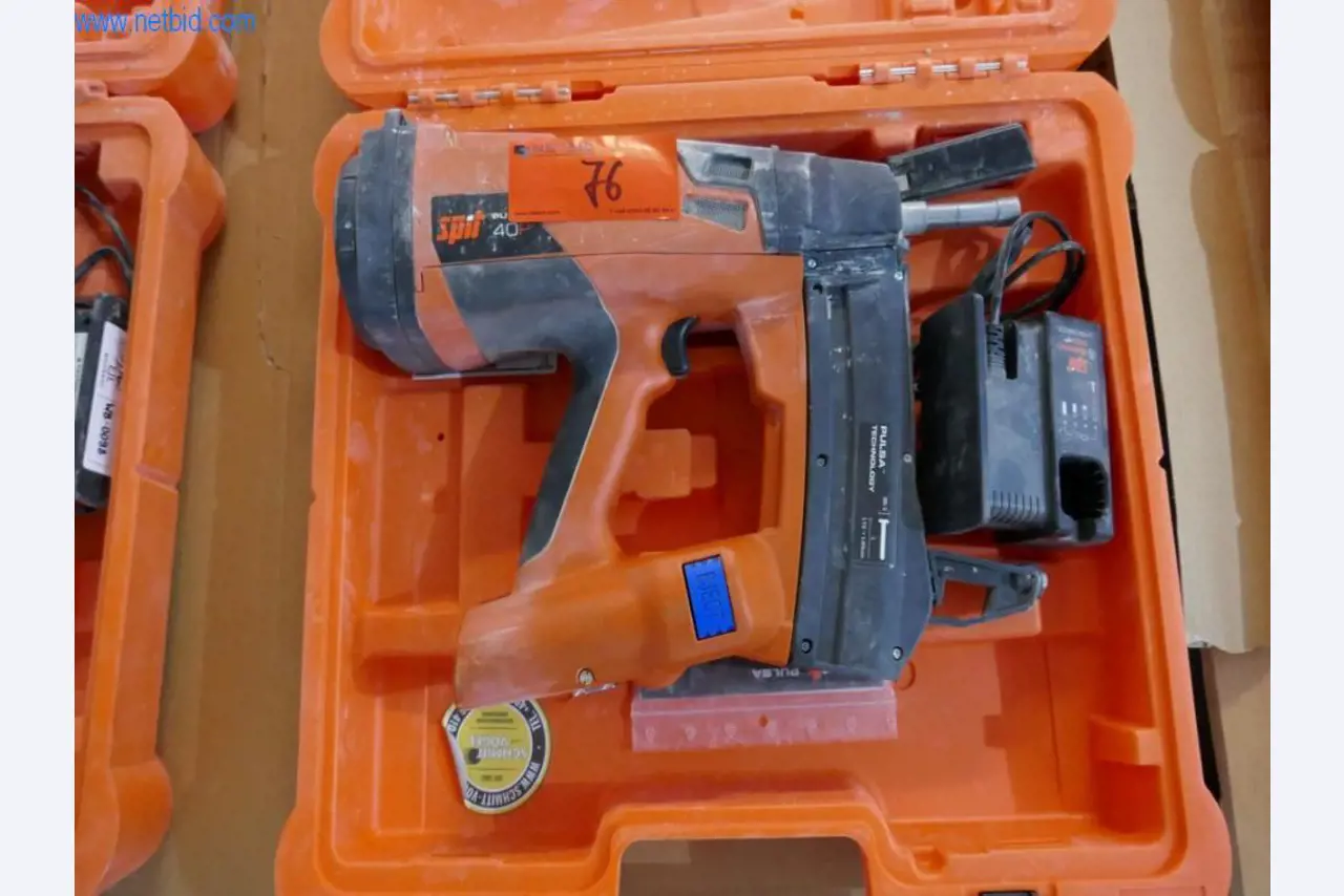 Stavební stroje, stavební příslušenství, lešení, bednicí nosníky, podpěry, kovoobráběcí stroje a vozidla-1