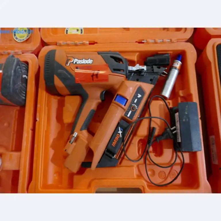 Bouwmachines, bouwaccessoires, steigers, bekistingsbalken, dragers, metaalbewerkingsmachines en -voertuigen-2