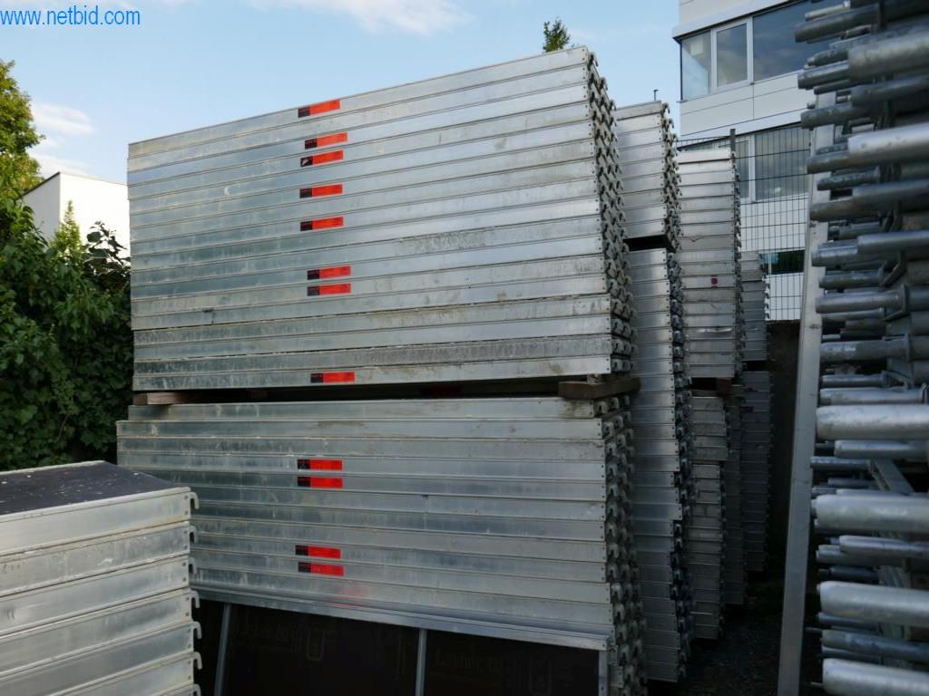 Máquinas de construção, acessórios de construção, andaimes, vigas de cofragem, suportes, máquinas e veículos para trabalhar metais-10