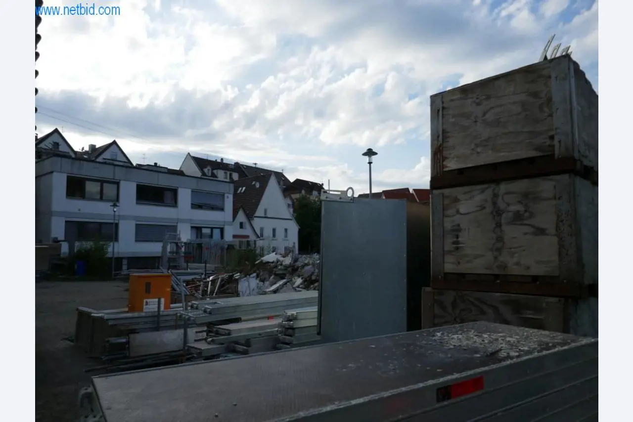 Maszyny budowlane, akcesoria budowlane, rusztowania, belki szalunkowe, podpory, maszyny i pojazdy do obróbki metalu-12