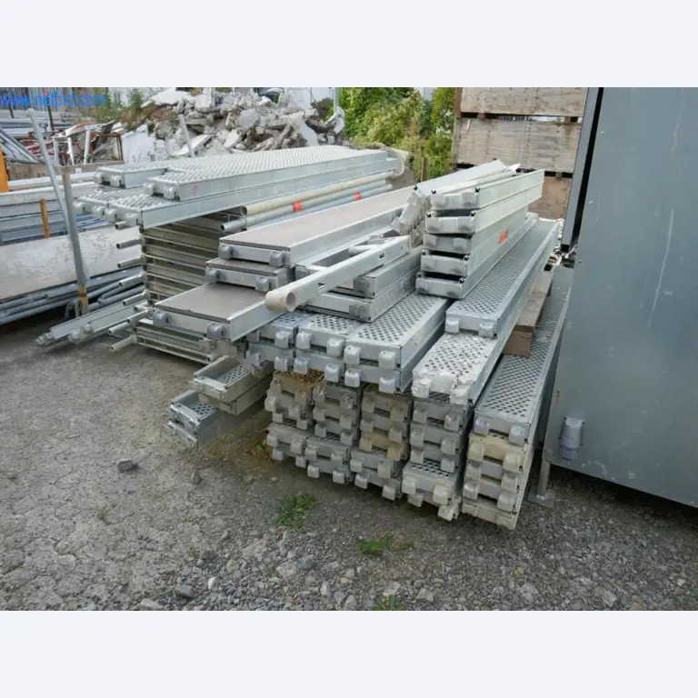 Maszyny budowlane, akcesoria budowlane, rusztowania, belki szalunkowe, podpory, maszyny i pojazdy do obróbki metalu-13