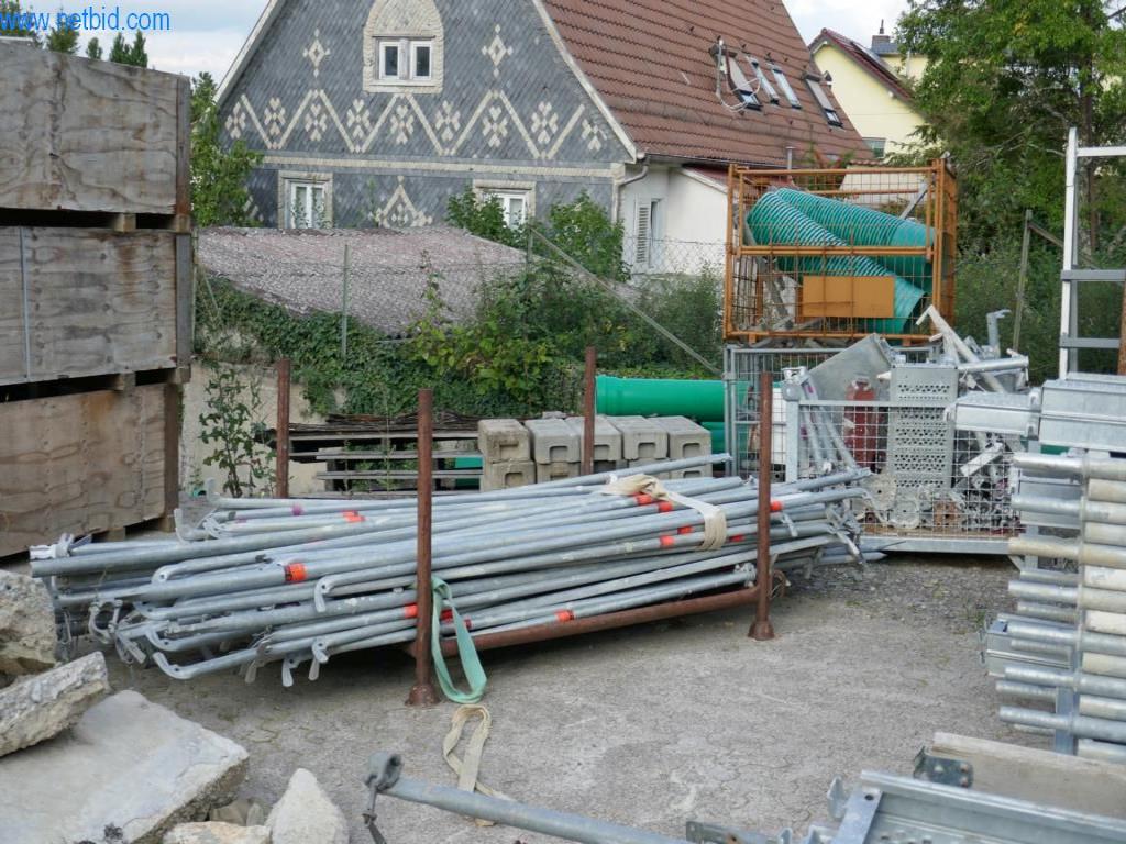 Máquinas de construção, acessórios de construção, andaimes, vigas de cofragem, suportes, máquinas e veículos para trabalhar metais-15