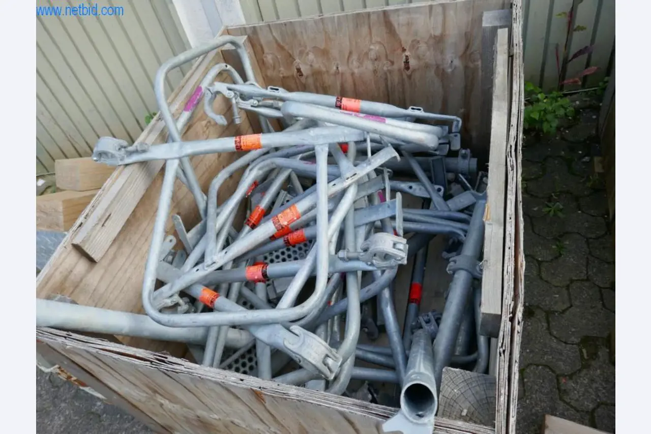 Maszyny budowlane, akcesoria budowlane, rusztowania, belki szalunkowe, podpory, maszyny i pojazdy do obróbki metalu-17