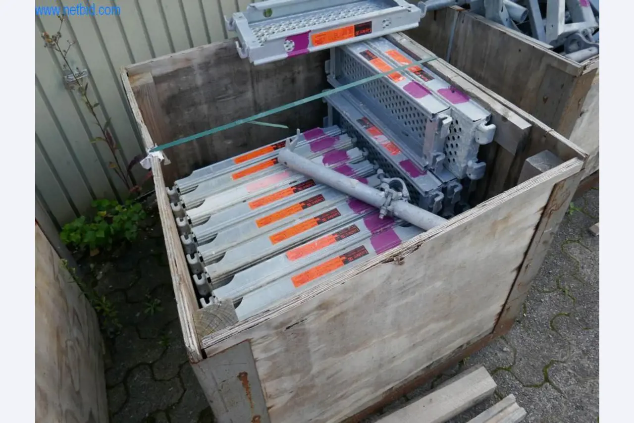 Maszyny budowlane, akcesoria budowlane, rusztowania, belki szalunkowe, podpory, maszyny i pojazdy do obróbki metalu-18