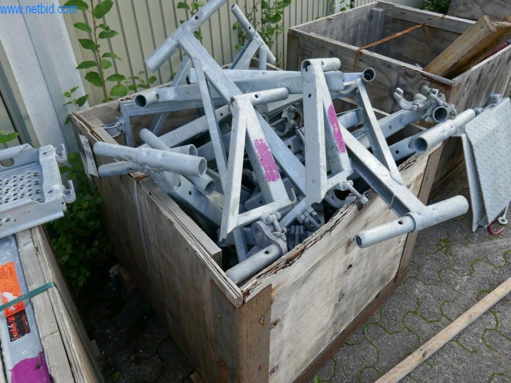 Máquinas de construção, acessórios de construção, andaimes, vigas de cofragem, suportes, máquinas e veículos para trabalhar metais-19