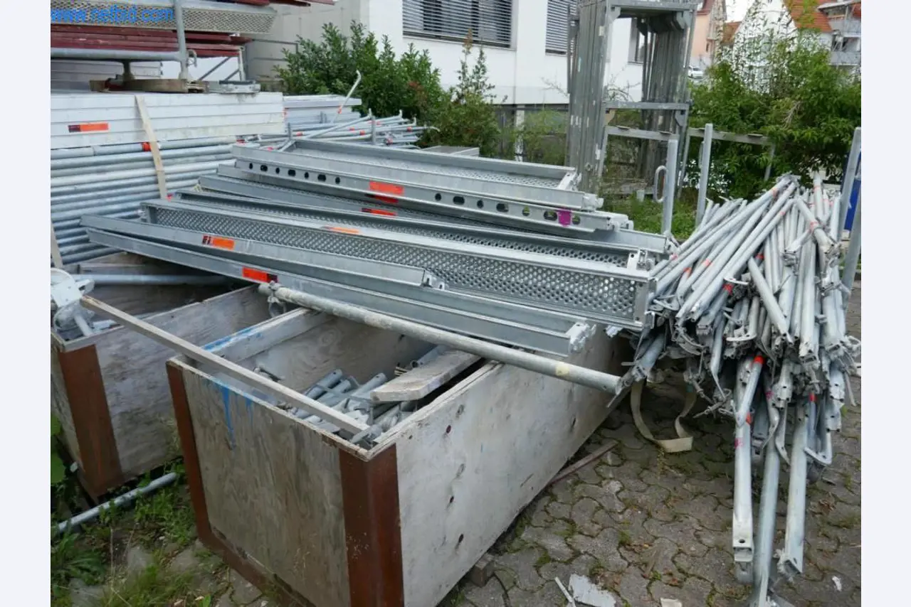 Maszyny budowlane, akcesoria budowlane, rusztowania, belki szalunkowe, podpory, maszyny i pojazdy do obróbki metalu-25