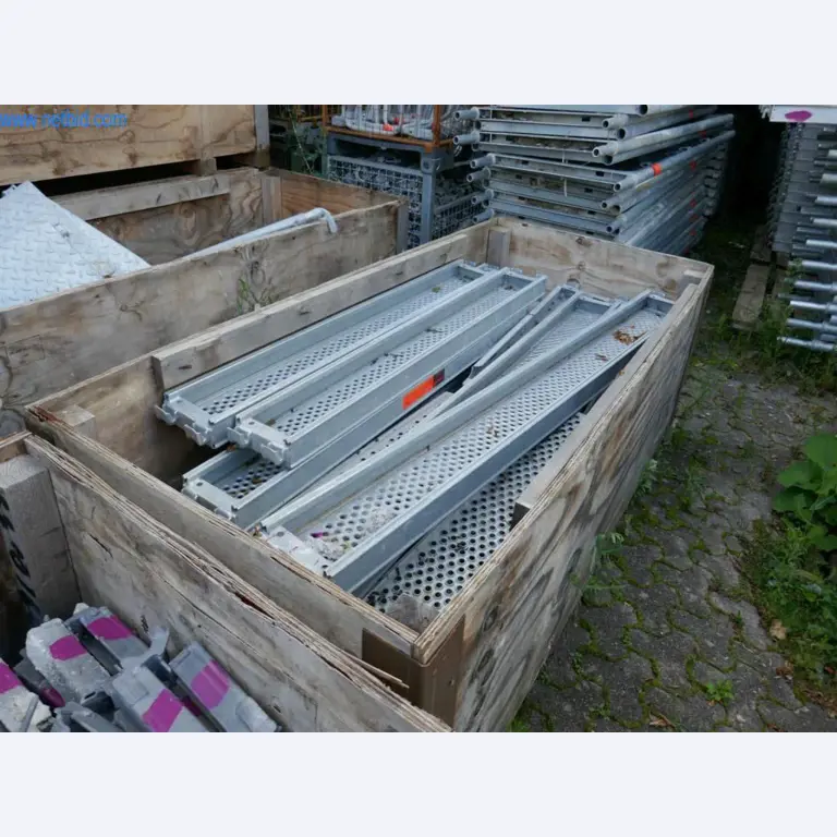 Maszyny budowlane, akcesoria budowlane, rusztowania, belki szalunkowe, podpory, maszyny i pojazdy do obróbki metalu-28