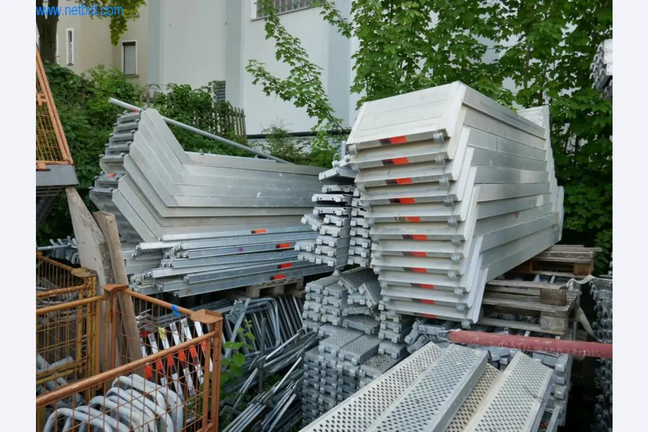 Maszyny budowlane, akcesoria budowlane, rusztowania, belki szalunkowe, podpory, maszyny i pojazdy do obróbki metalu-31