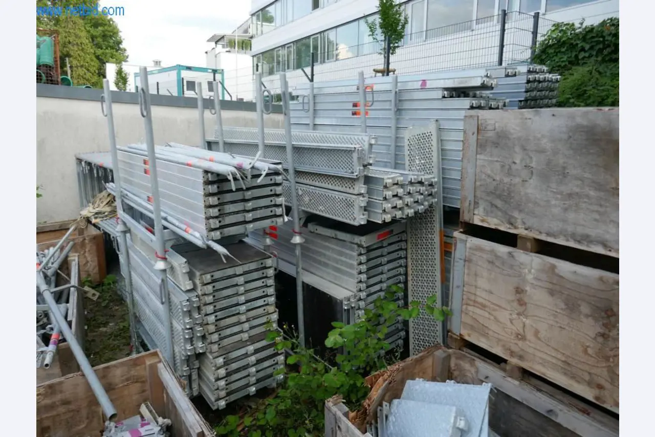 Maszyny budowlane, akcesoria budowlane, rusztowania, belki szalunkowe, podpory, maszyny i pojazdy do obróbki metalu-32