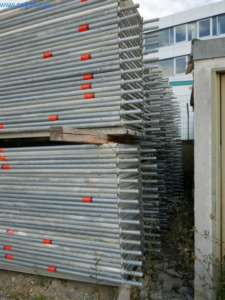 Máquinas de construção, acessórios de construção, andaimes, vigas de cofragem, suportes, máquinas e veículos para trabalhar metais-7