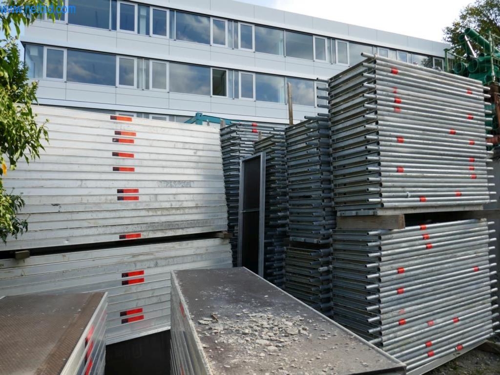 Máquinas de construção, acessórios de construção, andaimes, vigas de cofragem, suportes, máquinas e veículos para trabalhar metais-9