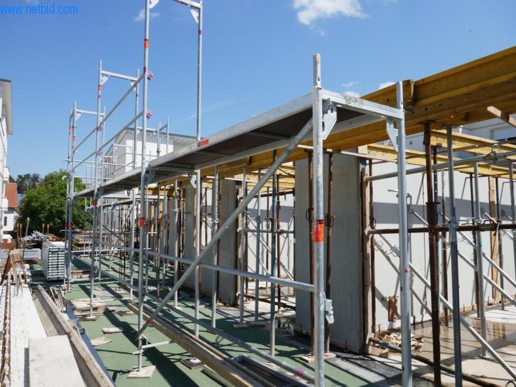 Máquinas de construção, acessórios de construção, andaimes, vigas de cofragem, suportes, máquinas e veículos para trabalhar metais-7