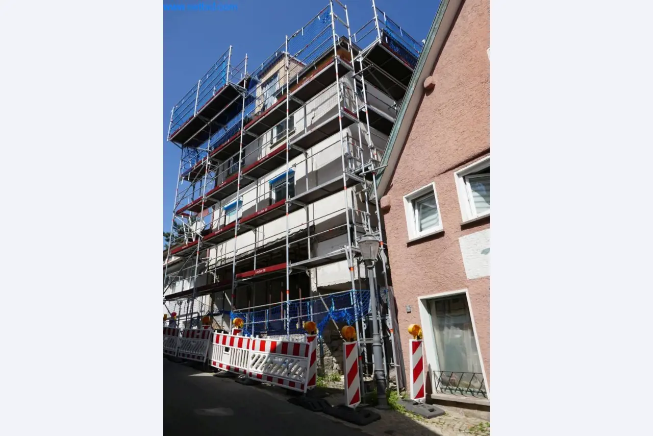 Maszyny budowlane, akcesoria budowlane, rusztowania, belki szalunkowe, podpory, maszyny i pojazdy do obróbki metalu-10