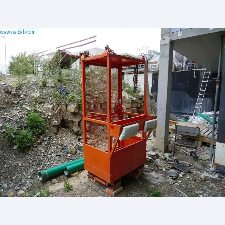 Bouwmachines, bouwaccessoires, steigers, bekistingsbalken, dragers, metaalbewerkingsmachines en -voertuigen-1