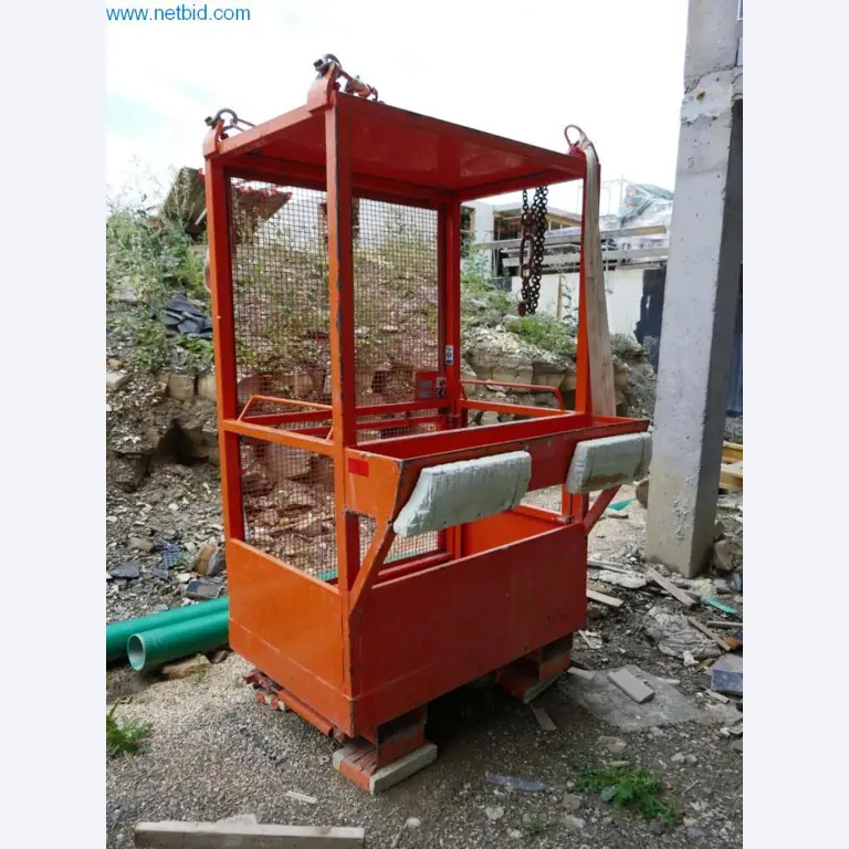 Bouwmachines, bouwaccessoires, steigers, bekistingsbalken, dragers, metaalbewerkingsmachines en -voertuigen-2
