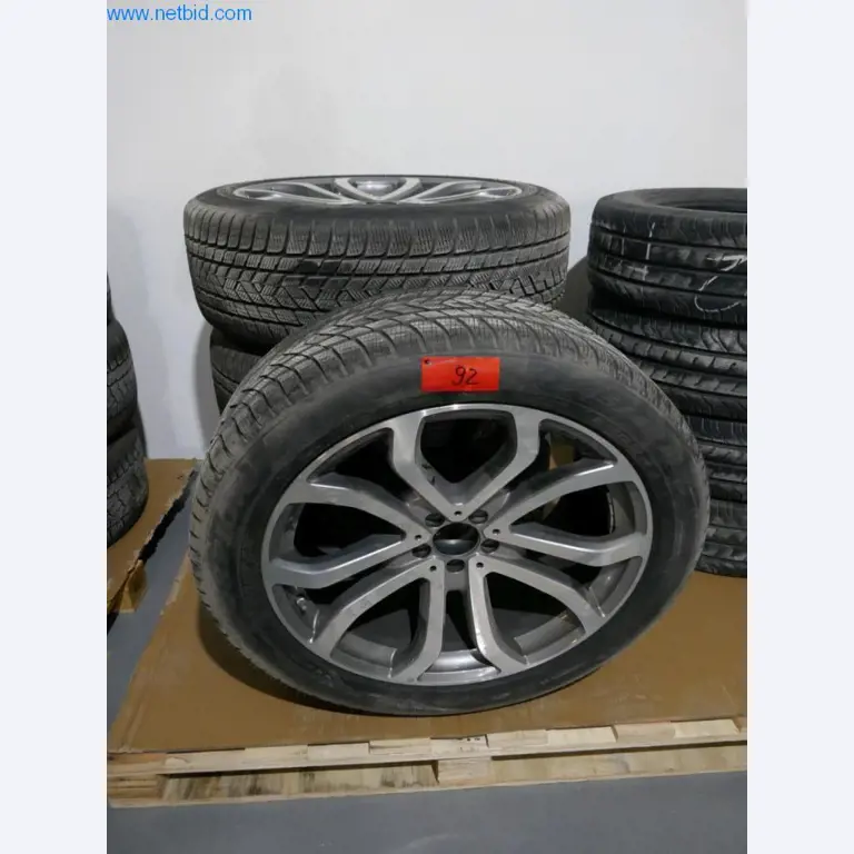 Maszyny budowlane, akcesoria budowlane, rusztowania, belki szalunkowe, podpory, maszyny i pojazdy do obróbki metalu-2