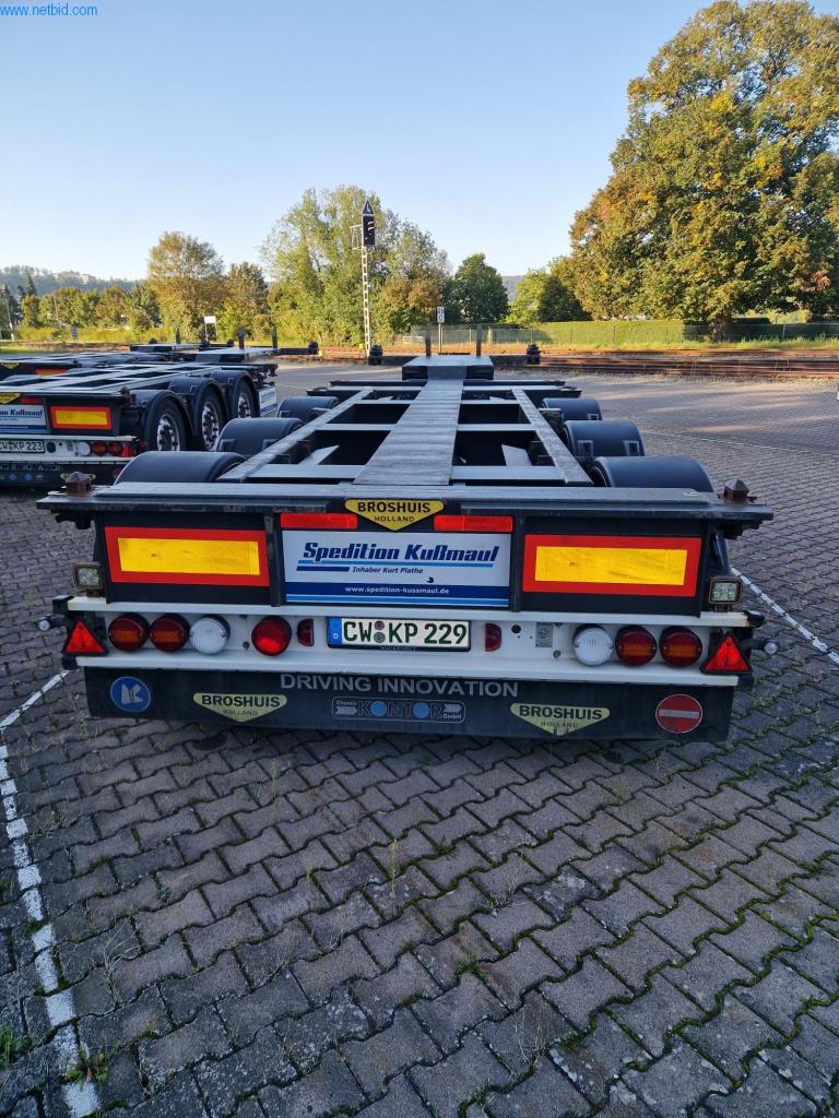 Semi-trailers - Swap bodies - Container - heavy-duty forklift trucks-1