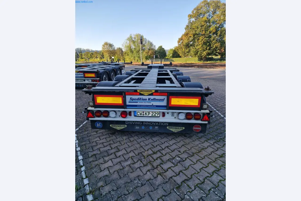 Sattelauflieger - Wechselbrücken - Container - Schwerlastgabelstapler -1