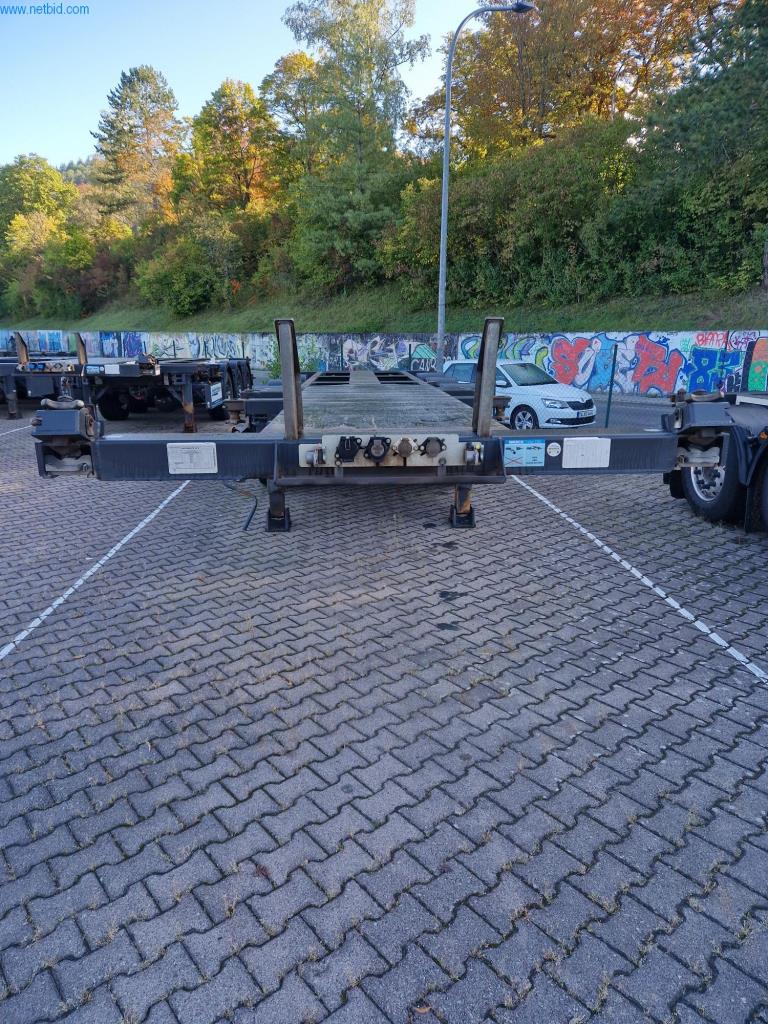 Semi-trailers - Swap bodies - Container - heavy-duty forklift trucks-3