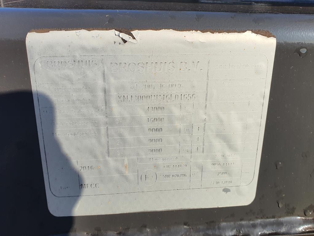 Semi-reboques - Carroçarias de troca - Contentores - Empilhadores pesados-3