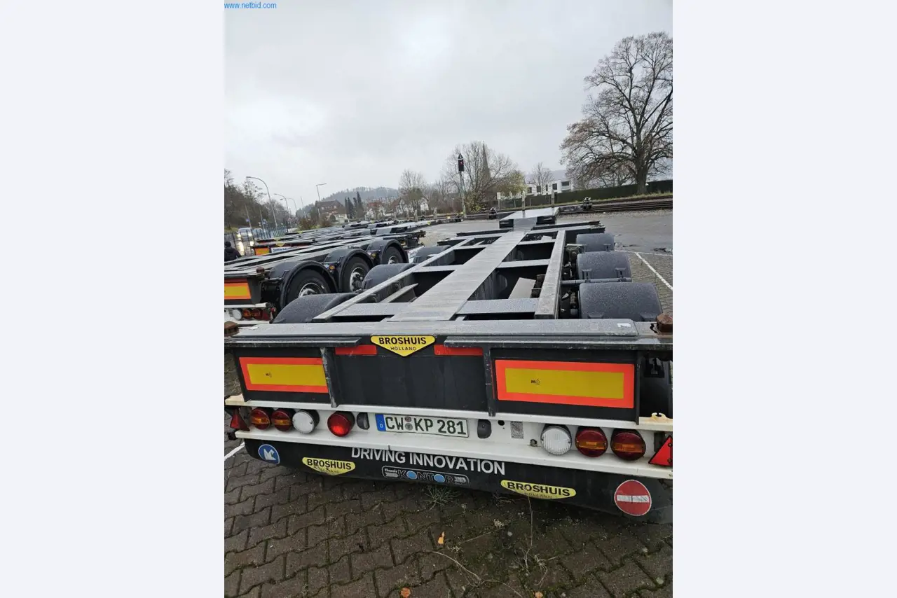 Sattelauflieger - Wechselbrücken - Container - Schwerlastgabelstapler -1