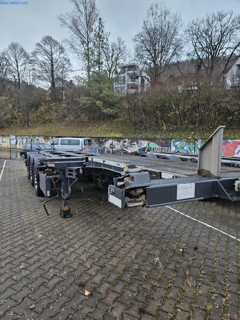 semi-remorques - caisses mobiles - conteneurs - chariots élévateurs gros tonnage-2