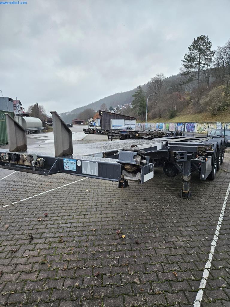 semi-remorques - caisses mobiles - conteneurs - chariots élévateurs gros tonnage-3