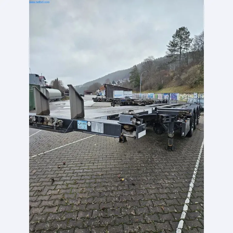 Sattelauflieger - Wechselbrücken - Container - Schwerlastgabelstapler -3