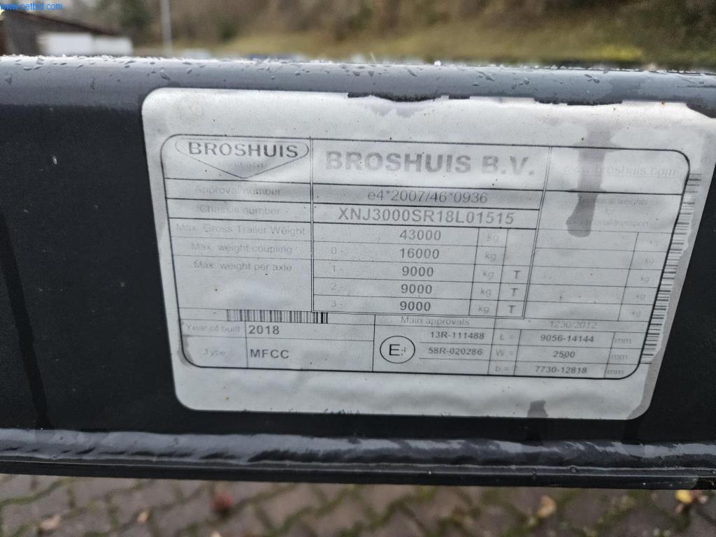 semi-remorques - caisses mobiles - conteneurs - chariots élévateurs gros tonnage-4