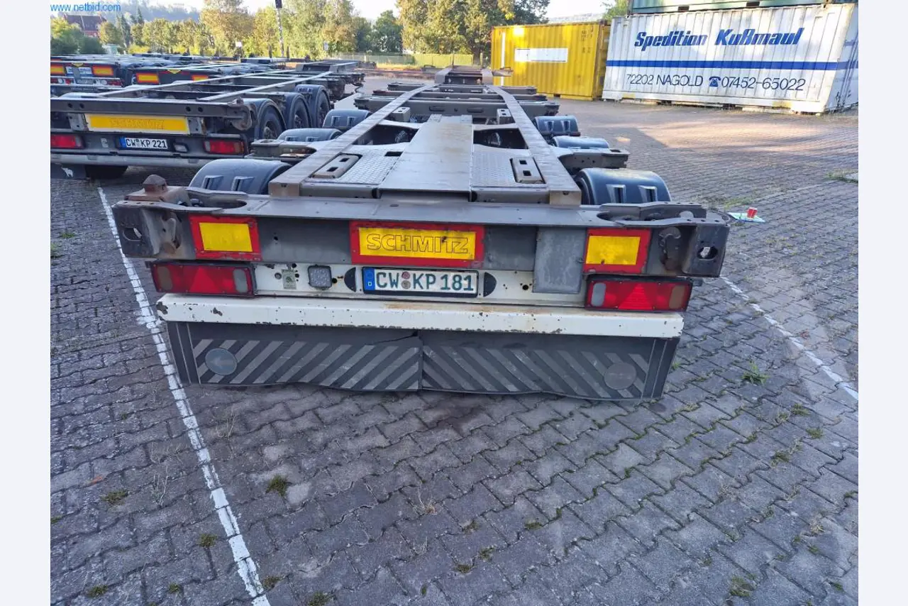 Návesy - Výmenné nástavby - Kontejnery - Težké vysokozdvižné vozíky-1