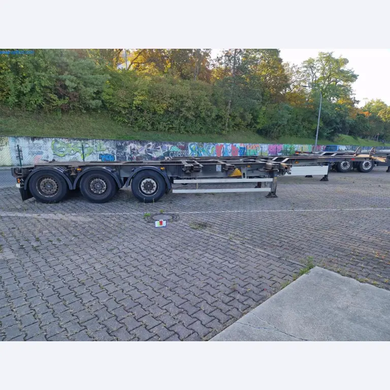 Návesy - Výmenné nástavby - Kontejnery - Težké vysokozdvižné vozíky-4